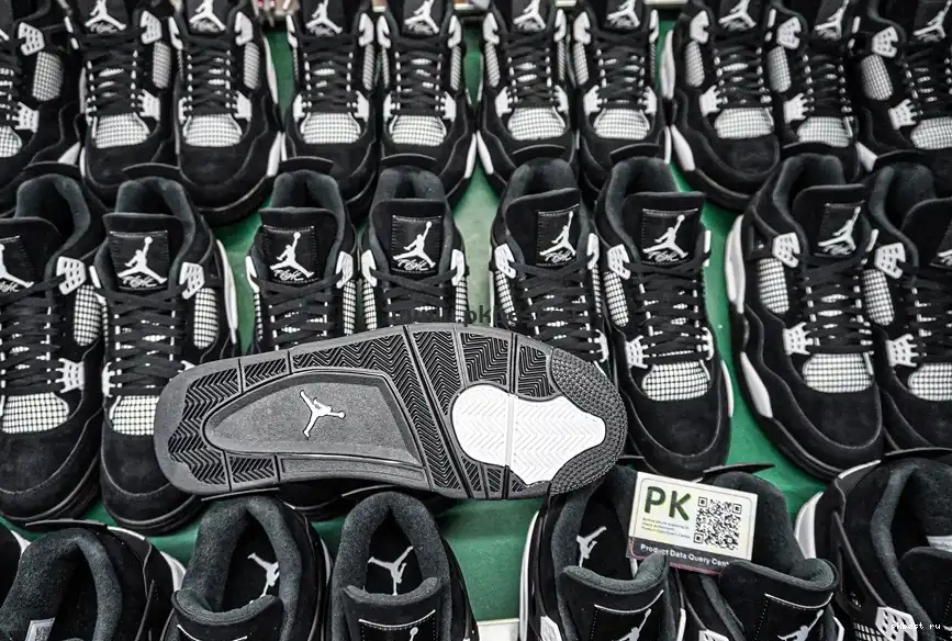 Retro READY God 4 TO White MATERIALS Thunder PK Jordan SHIP RETAIL 0501